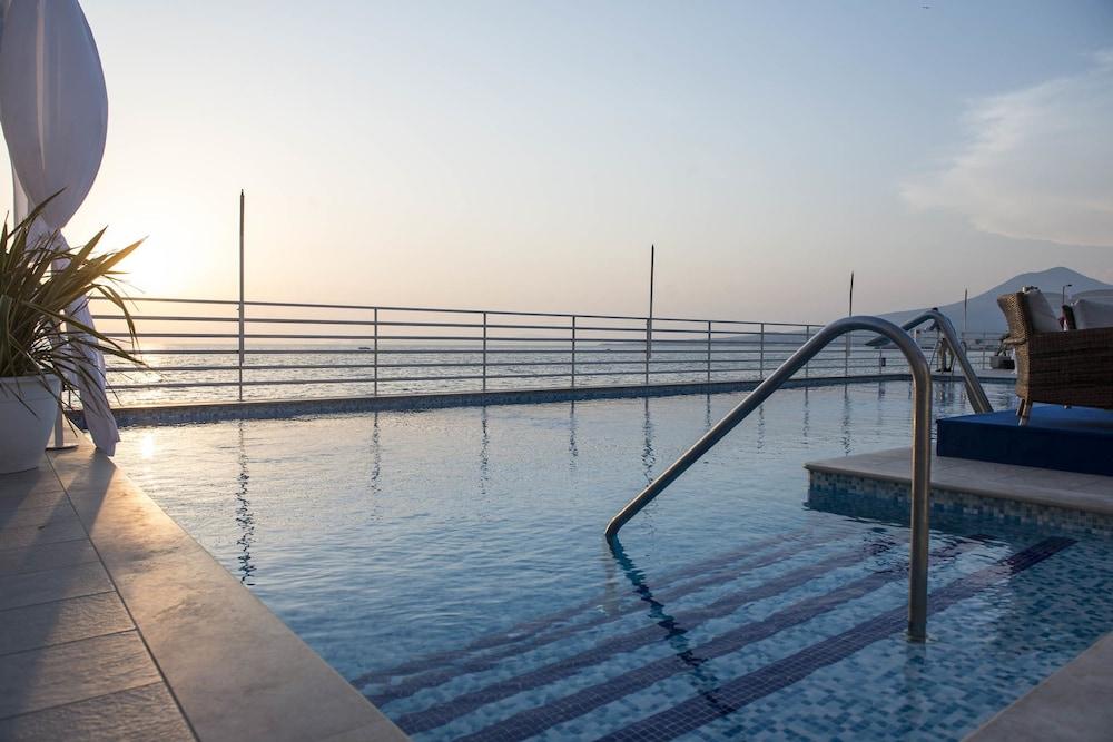 Hotel Miramare Stabia Castellammare di Stabia Bagian luar foto