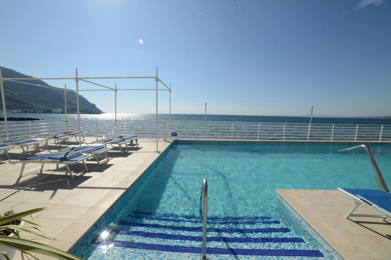 Hotel Miramare Stabia Castellammare di Stabia Bagian luar foto